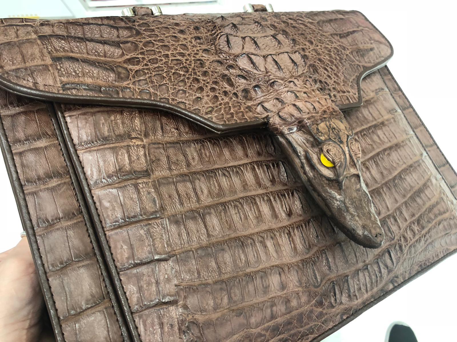 Портфель мужской из кожи крокодила