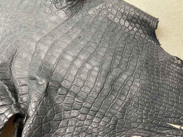 Одежная кожа крокодила 50см 2432