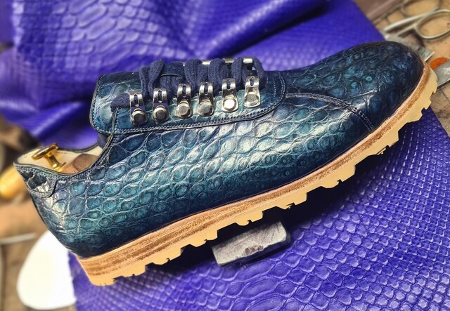 Обувь ручной работы из кожи крокодила пошив на заказ 4031