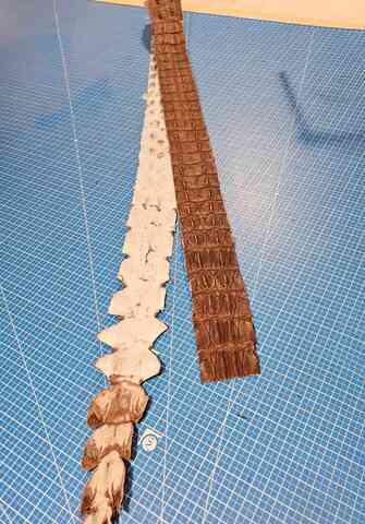 Заготовка байкерского ремня из кожи крокодила двойной гребень 150см 2213